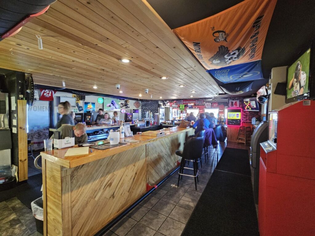 Red Zone Pub & Grill 3