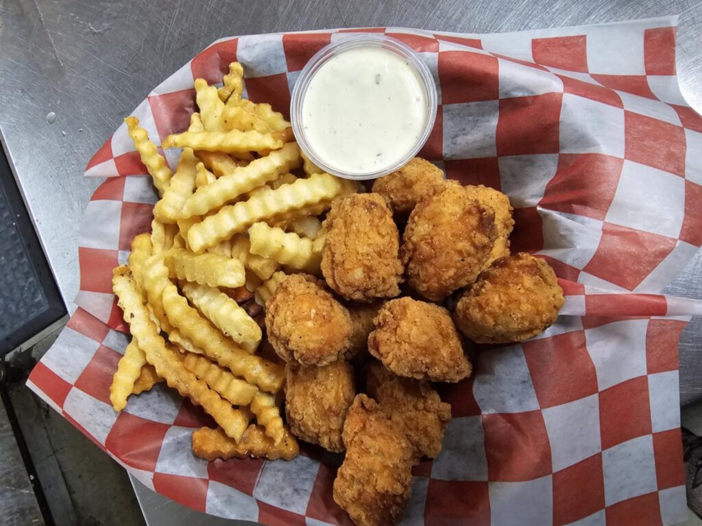 Red Zone Pub & Grill 4